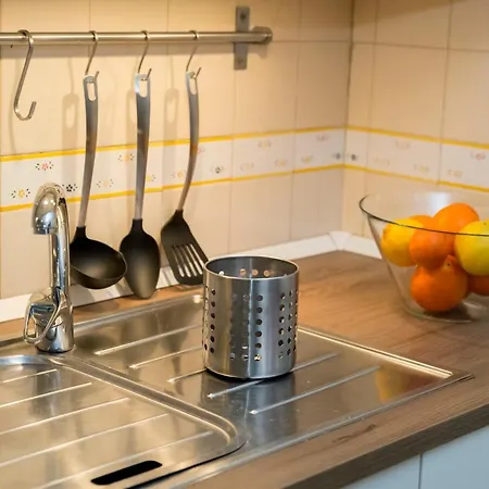 Mouraria Pearl, Martim Moniz Square Apartment *