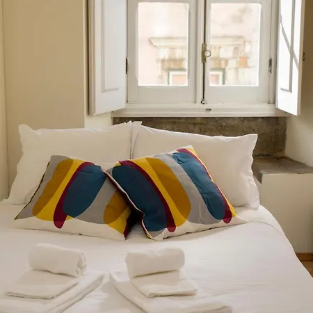 Mouraria Pearl, Martim Moniz Square